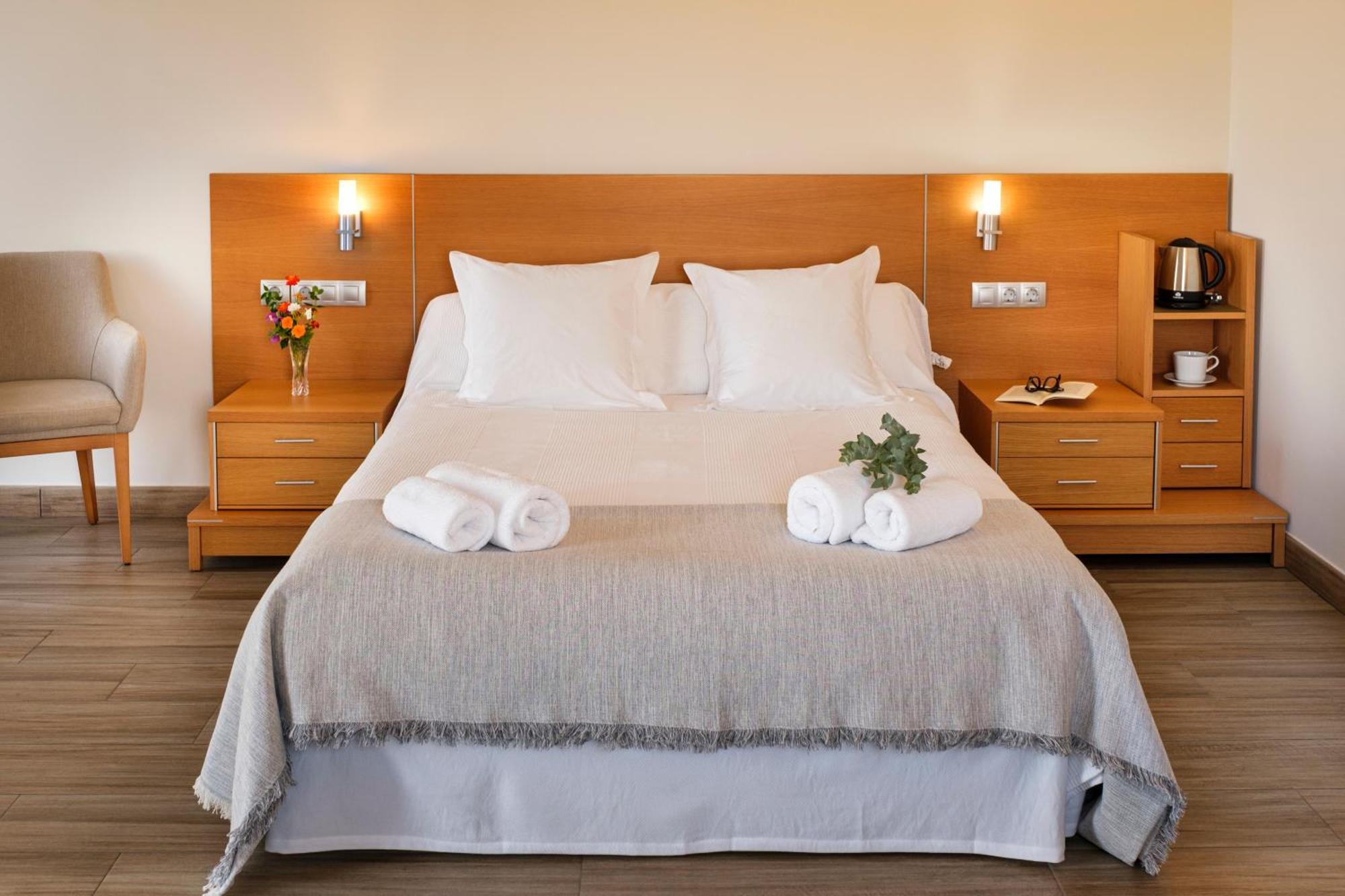 Hotel Campusphi อาเซโบ ภายนอก รูปภาพ